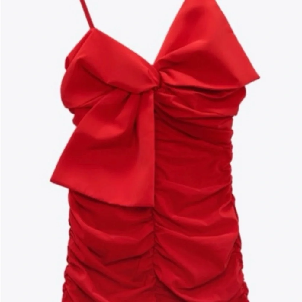 NWTags Zara red ruched‎ bow vneck mini dress size small